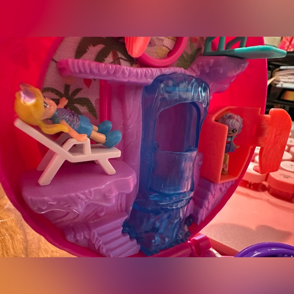 Polly Pocket Flamingo Floatie Compact - Picture 6 of 8